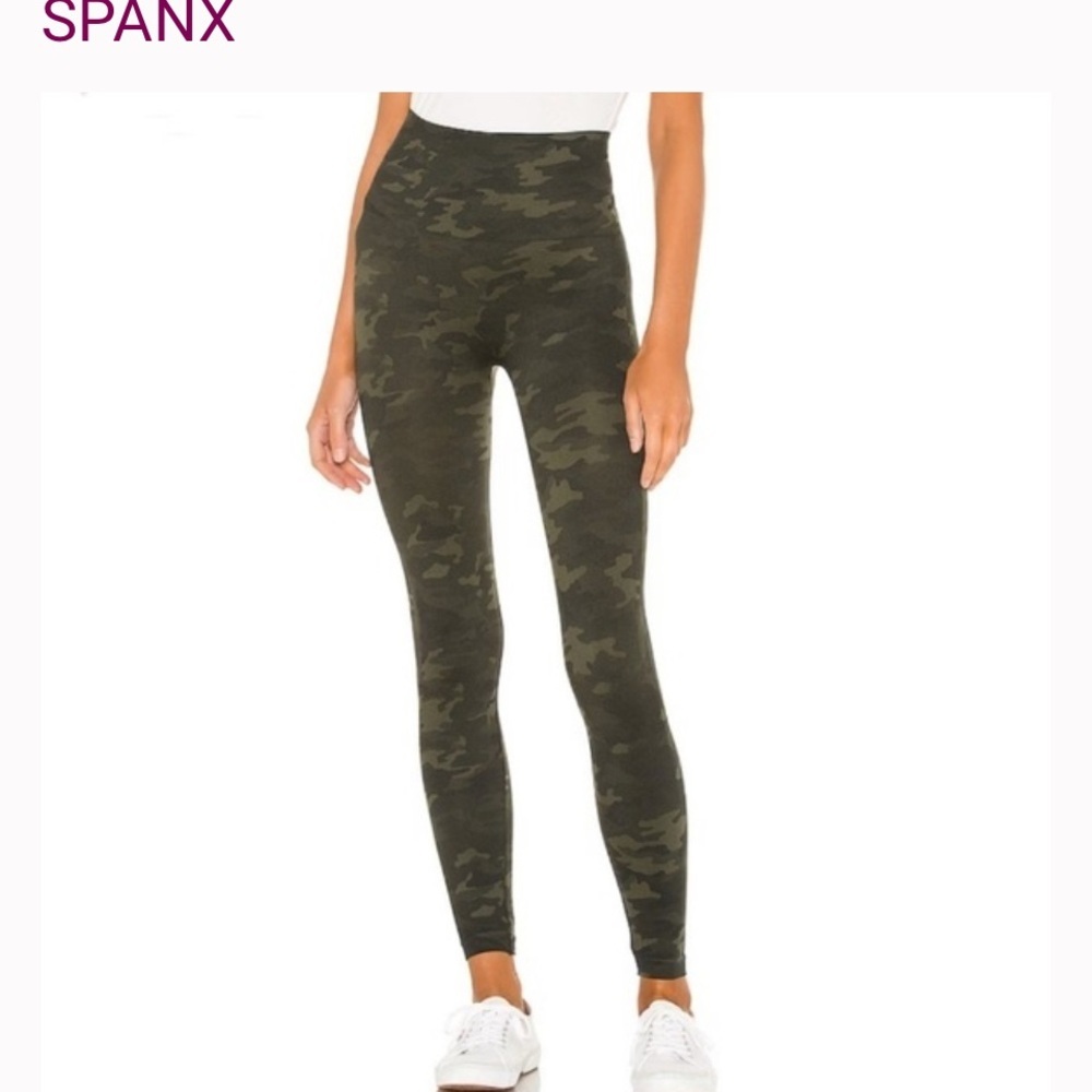 SPANX look at mee seamless Olive Camouflage Leggings S